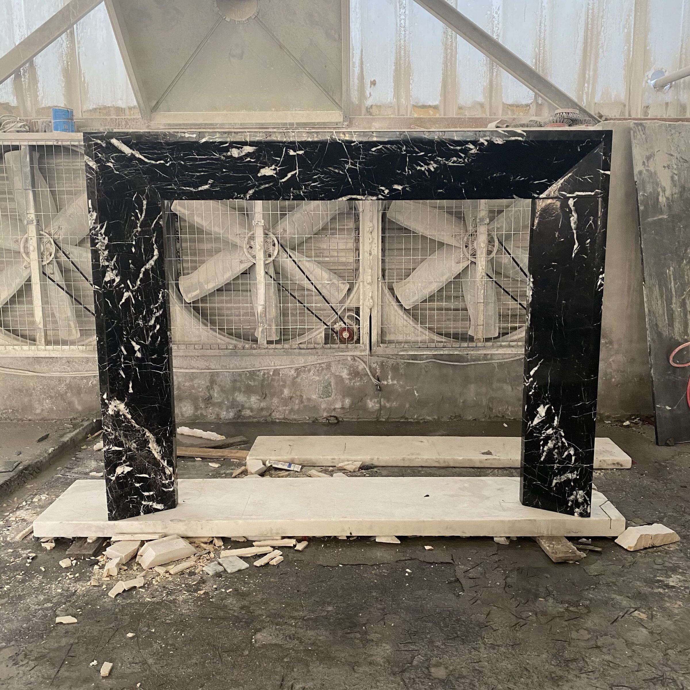 Nero Marquina black marble mantel for home decoration — image 6