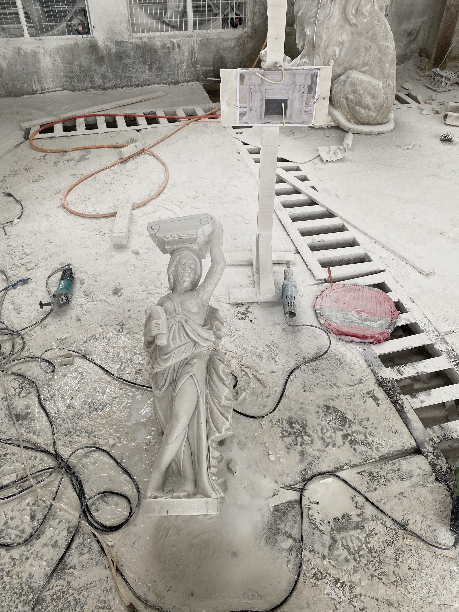Standing ladies and flower hand carved white marble fireplace customized — image 1